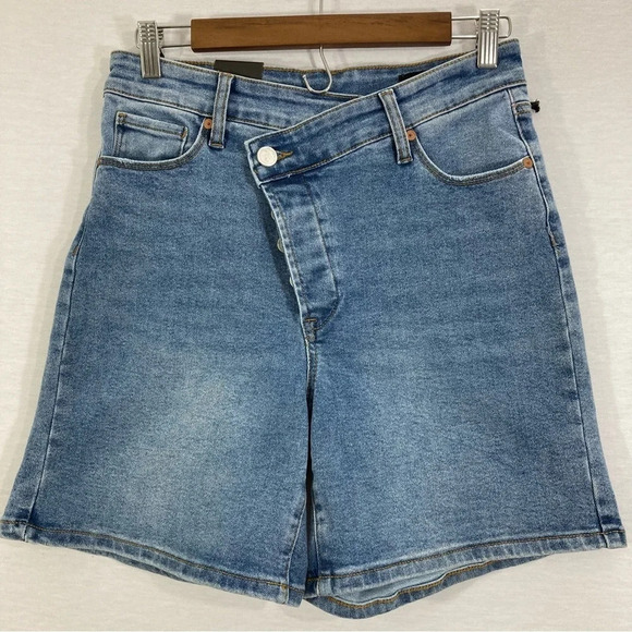 New Blank NYC High Rise Button Fly Crossover Denim Shorts size 29 - Picture 1 of 12